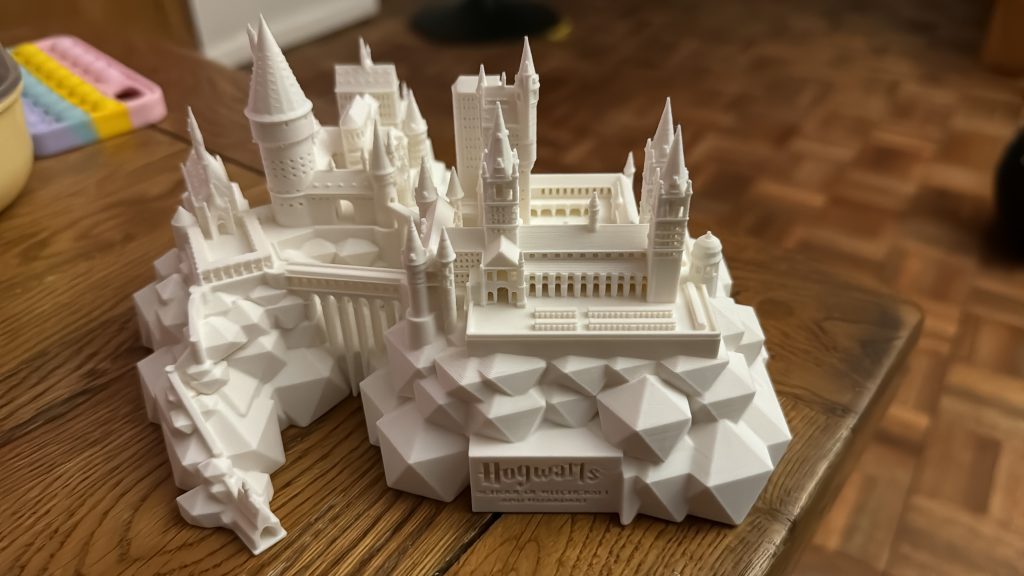 Bambu Lab X1 Carbon Hogwarts 3D Print